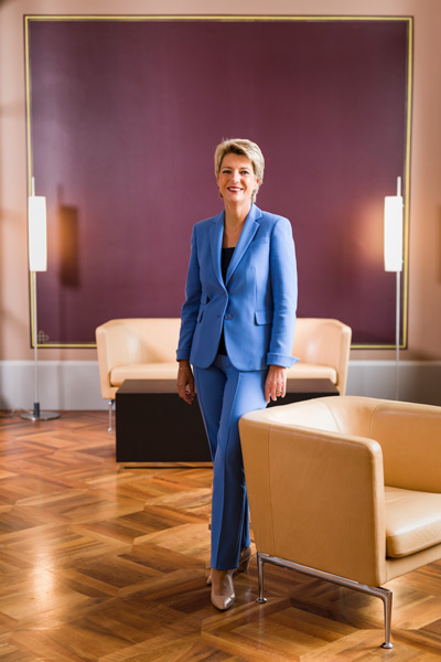 Portrait von Bundesrätin Karin Keller-Sutter